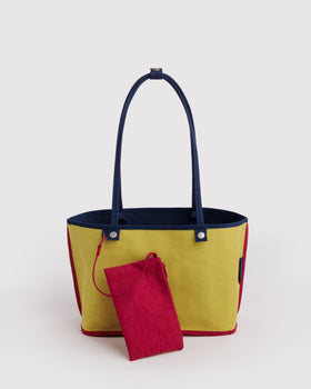 Medium Nylon Reversible Tote H4