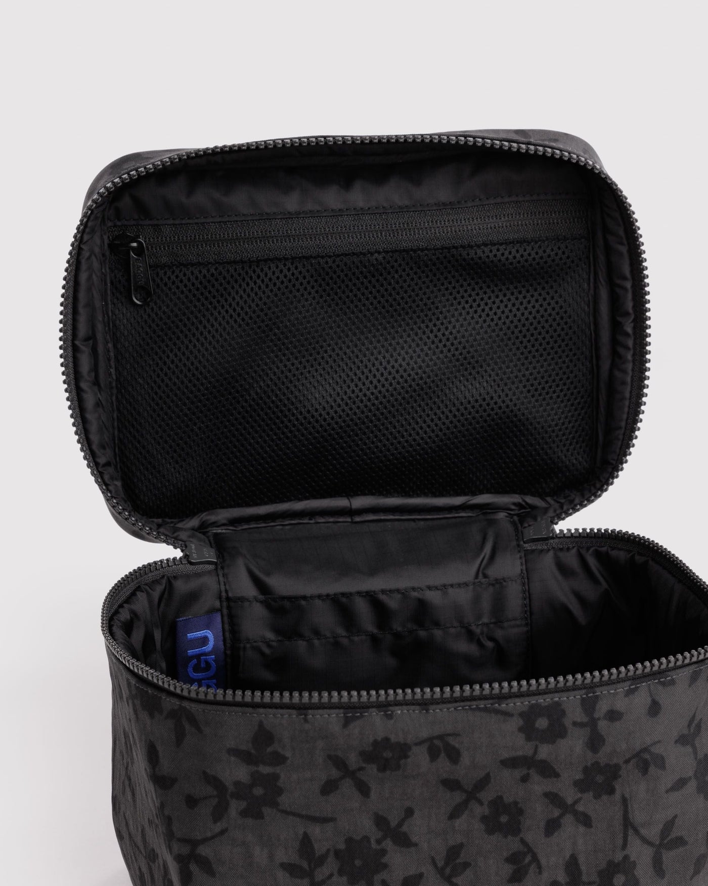 Large Cosmetic Case B0