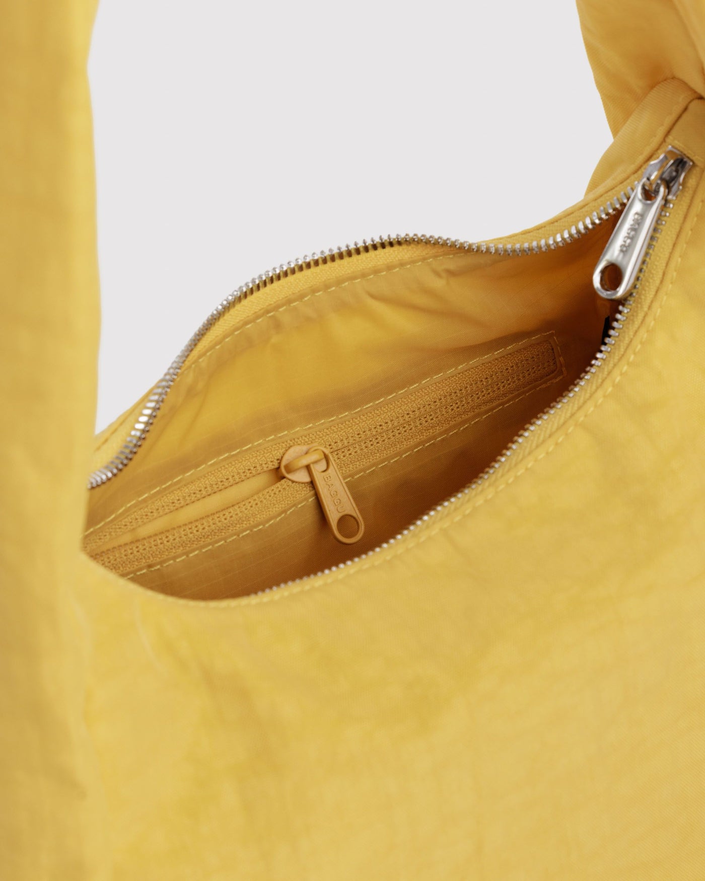 Small Nylon Meringue Bag W3