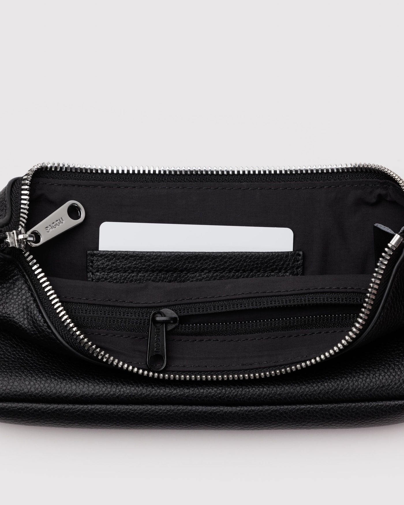 Recycled Leather Pochette I7
