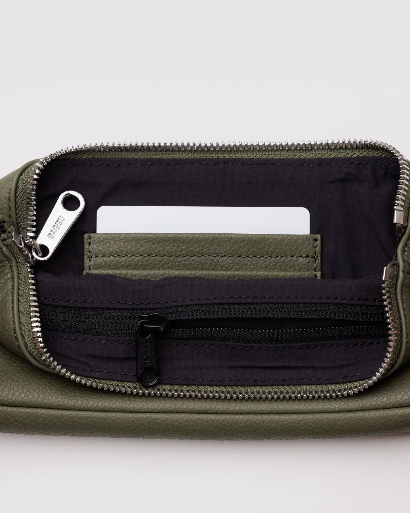 Recycled Leather Pochette I7