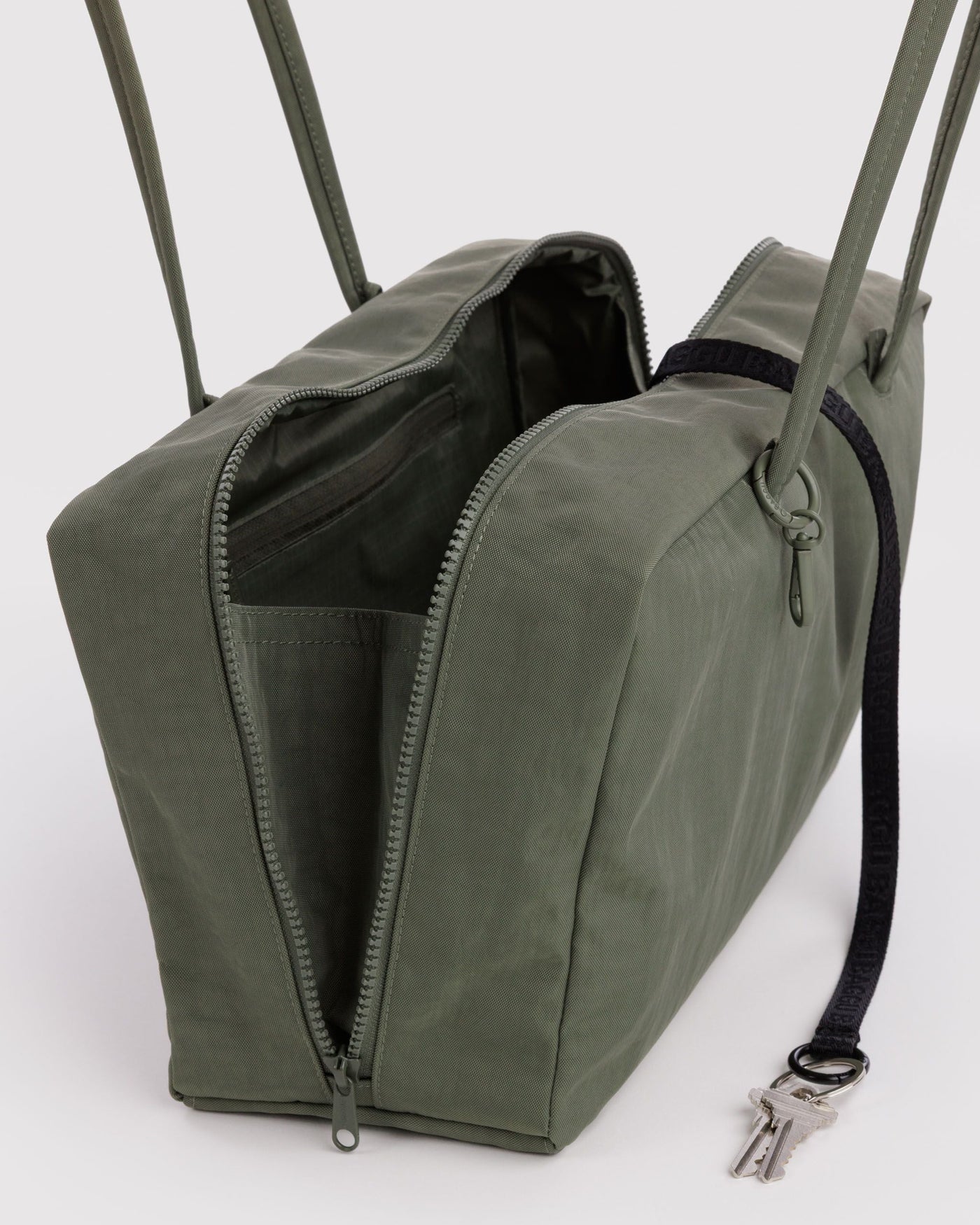 Medium Nylon Bowler Bag D4