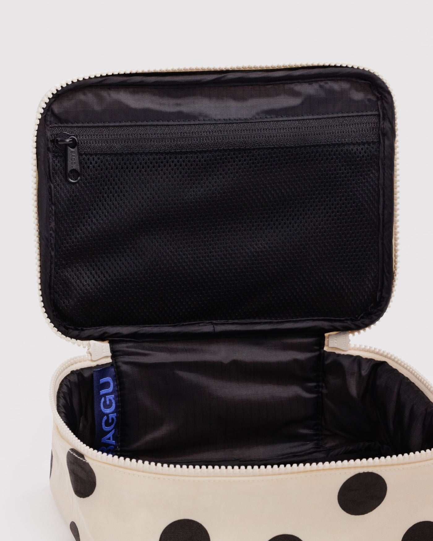 Small Cosmetic Case F0
